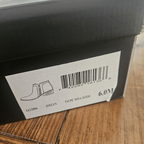 MIA Toupe Nova Suede Joslyn 6 - Picture 4 of 4